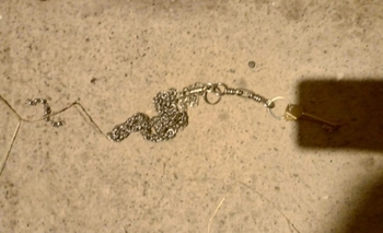 Imagen de la nota: Azul: golpeó y trató de ahorcar a su ex pareja delante de su hijo de 7 años