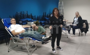 Imagen de la nota:  Colecta de sangre “Xeneize”: la gente se acercó a pesar del mal clima