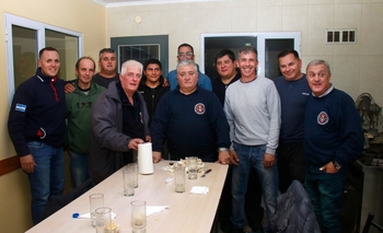 Imagen de la nota: El Destacamento de Bomberos de Hinojo celebró su 23 aniversario