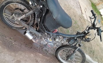 Imagen de la nota: Un menor de edad circulaba en una moto robada y se la secuestraron
