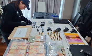 Imagen de la nota: Necochea: secuestran droga, lingotes de oro, dólares y detienen a un ex policía