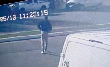 Imagen de la nota: Barrio Luján: robó una mochila con dinero de una camioneta y quedó grabado 