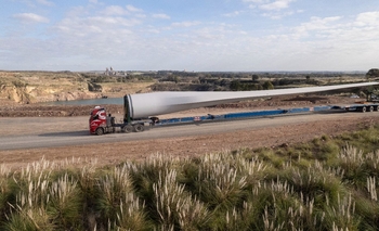 Llegan a Olavarría los componentes del Parque Eólico CASA Imagen de la nota: Llegan a Olavarría los componentes del Parque Eólico CASA