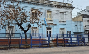 Imagen de la nota: Antes de la protesta por Tamame, vallaron la Comisaría Primera