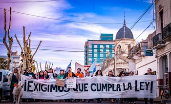 Imagen de la nota: Masiva movilización en Olavarría para exigir la aplicación de la ley de financiamiento universitario 