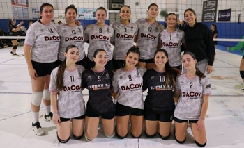 Imagen de la nota: La Primera División Femenina jugó en el gimnasio “Chaira”
