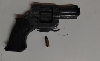 Imagen de la nota: Intentó dispararle a la Policía, no pudo y terminó aprehendido
