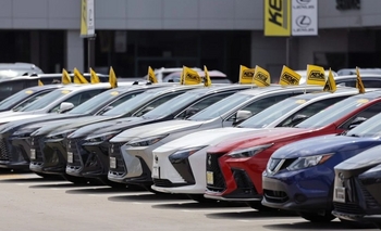 Imagen de la nota: La venta de autos 0 km cayó 25,6% en mayo y acumuló su segundo retroceso