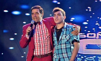 Imagen de la nota: Ramiro Hittaller pasó a la final del Soñando por Cantar” con la ovación de todo un estadio