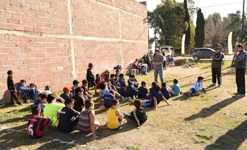 Imagen de la nota: Jornada de fútbol e intervención odontológica en La Barraca