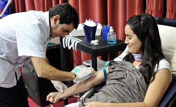 Nueva colecta externa de sangre de donantes voluntarios Imagen de la nota: Nueva colecta externa de sangre de donantes voluntarios