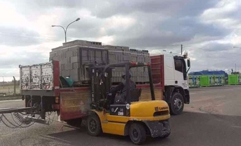 Imagen de la nota: Detectaron camión con sobrecarga de materiales 