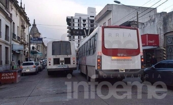 Imagen de la nota: Nuevo Bus quitó colectivos en reclamo por suba del boleto