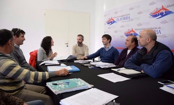 Imagen de la nota: Funcionarios con los delegados municipales