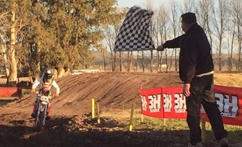 Imagen de la nota: Manuel Torrado dominó la carrera de Minicross 