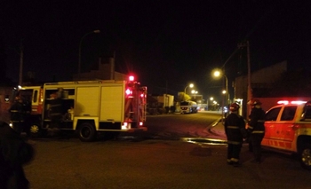 Imagen de la nota: Camión derramó oxígeno líquido en la vía pública