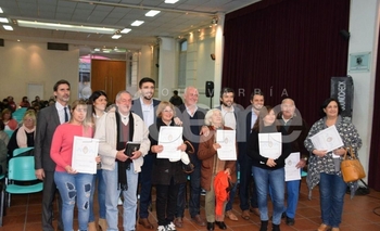 Nuevo acto de firma y entrega de escrituras sociales Imagen de la nota: Nuevo acto de firma y entrega de escrituras sociales