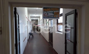 Judiciales realizan un paro de actividades  Imagen de la nota: Judiciales realizan un paro de actividades