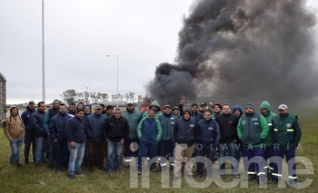 Imagen de la nota: Continúa la manifestación de camioneros en 226 y 51