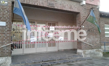 El paro de judiciales se hizo sentir en Olavarría Imagen de la nota: El paro de judiciales se hizo sentir en Olavarría