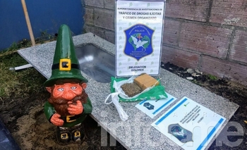 Imagen de la nota: Cayó banda de “Enanitos verdes”: escondían droga en estatuas 
