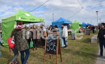 Imagen de la nota: El “Mercado en tu Barrio” en el parque Eva Perón