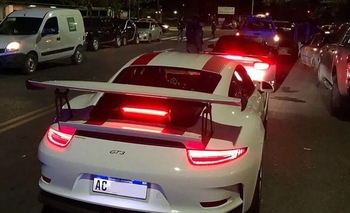 Allanamientos por corrupción: secuestraron autos de alta gama   Imagen de la nota: Allanamientos por corrupción: secuestraron autos de alta gama