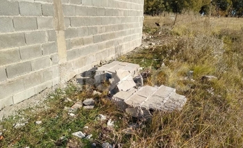 El herido por un derrumbe está en Terapia Intensiva Imagen de la nota: El herido por un derrumbe está en Terapia Intensiva