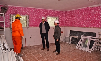 Imagen de la nota: Galli recorrió las obras de remodelación de la Primaria N° 65
