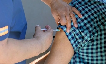 Imagen de la nota: Covid: ya preparan la logística para una vacunación masiva 