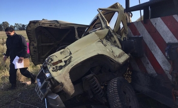 Imagen de la nota: Violento accidente entre una locomotora y una camioneta 