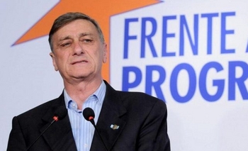 Imagen de la nota: Socialistas despiden a Hermes Binner