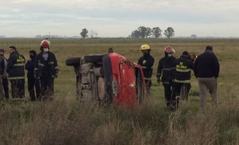 Imagen de la nota: Alvear: dos olavarrienses hospitalizados tras volcar