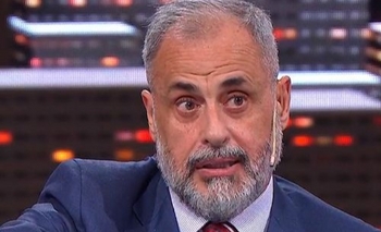 Imagen de la nota: Filtran una foto de Jorge Rial con una periodista en un bar: ¿Hay amor?