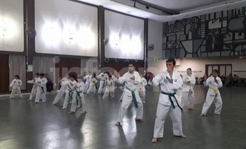 Imagen de la nota: En el Club Loma Negra se realizó el primer examen del año