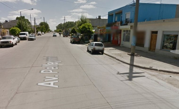 Imagen de la nota: Un camión cortó cables y dejó sin luz a un barrio