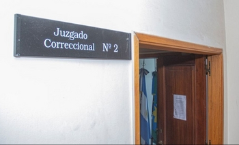 Imagen de la nota: Absuelven a tres de los cuatro policías acusados de fraude con horas adicionales