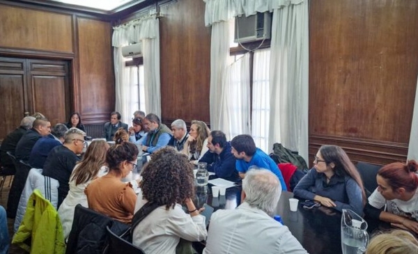 Salud: no hubo acuerdo con el Gobierno y médicos lanzan un paro nacional en hospitales de todo el país