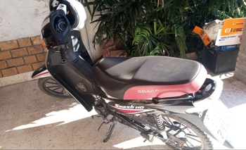 Sigue la búsqueda: le robaron la moto la semana pasada y pide ayuda para recuperarla Imagen de la nota: Sigue la búsqueda: le robaron la moto la semana pasada y pide ayuda para recuperarla