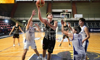 Imagen de la nota: Las chicas se pusieron al día y los chicos jugaron otra fecha