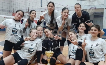 Imagen de la nota: Inferiores de AOV jugaron en Benito Juárez y Adolfo Gonzáles Chaves