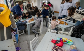 Imagen de la nota: Renovaron muebles y juegos en el sector de Pediatría del Hospital 