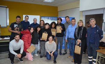 Imagen de la nota: Más de 270 estudiantes participaron de las 24 horas de Innovación FIO
