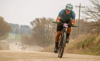 Imagen de la nota: Ciclistas locales completaron la “Vuelta a Gardey”
