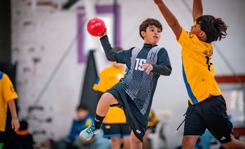 Imagen de la nota: Handball: Estudiantes tuvo doble jornada en el Macrogimnasio