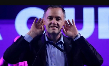 Imagen de la nota: Dinero en “negro”, bitcoins y herencias: la nueva declaración jurada de Adorni