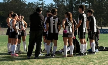Imagen de la nota: Hockey: Damas y Caballeros jugaron como visitantes
