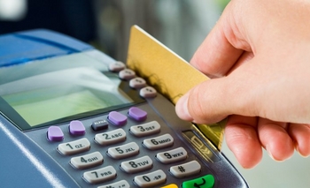 Imagen de la nota: La Justicia confirmó que es obligatorio aceptar el pago con tarjeta de débito