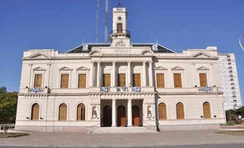 Imagen de la nota: Azul: proyectan un déficit de más de $55 millones para 2015