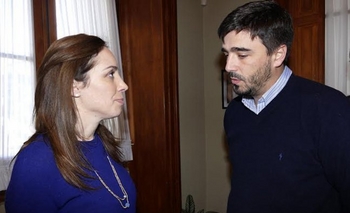 La Gobernadora María Eugenia Vidal estuvo en Azul Imagen de la nota: La Gobernadora María Eugenia Vidal estuvo en Azul